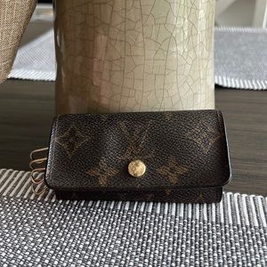 Louis Vuitton key holder
